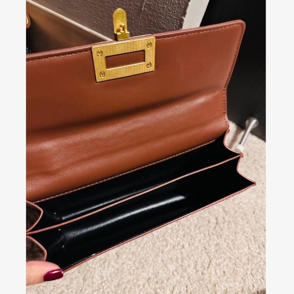 Brown PU Faux Leather Shoulder Bag Yellow Gold Tone Buckle Flap Chain Strap - Picture 9 of 11